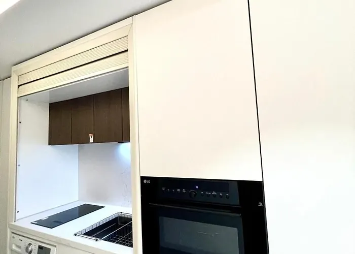 Apartment Gangnam Applehouse